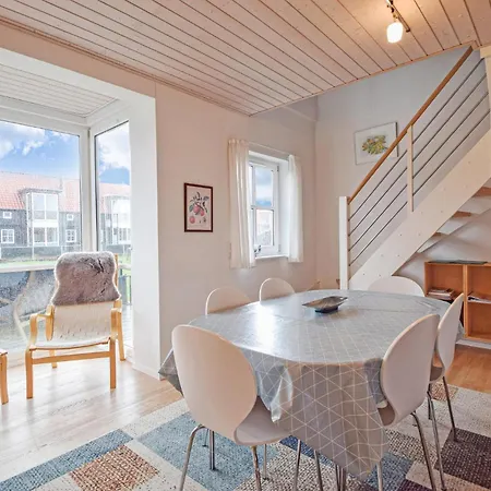 Stunning In Juelsminde With House Sea View * Juelsminde (Hedensted)