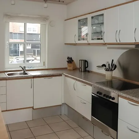 Holiday home Stunning In Juelsminde With House Sea View